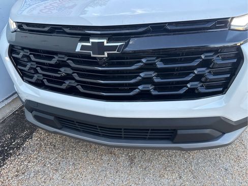 Used 2025 Chevrolet Equinox LT w/ Midnight Edition image 11