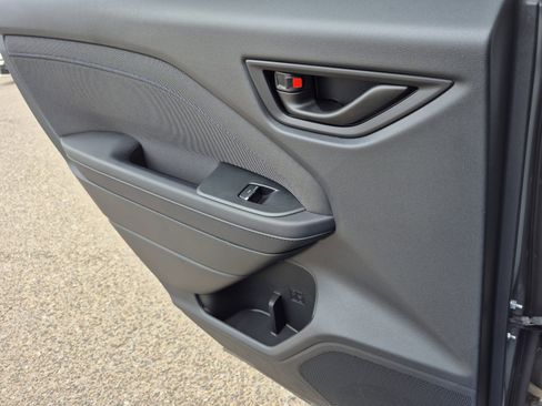 Used 2025 Subaru Forester Premium AWD/4WD image 18