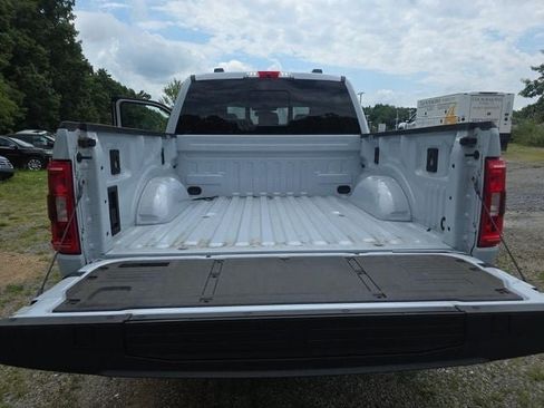 Used 2022 Ford F150 XLT w/ Equipment Group 302A High AWD/4WD image 4