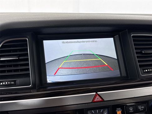 Used 2016 Hyundai Genesis 3.8 image 26
