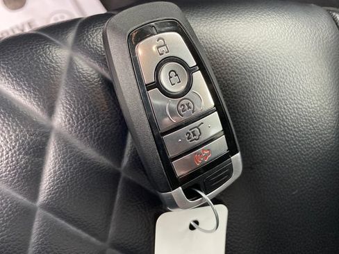 Used 2024 Ford Edge Titanium AWD/4WD image 24
