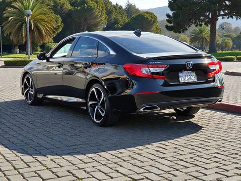 Used 2018 Honda Accord Sport image 7