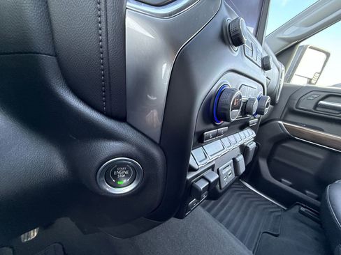 Certified 2022 Chevrolet Silverado 3500 LT w/ Convenience Package image 23