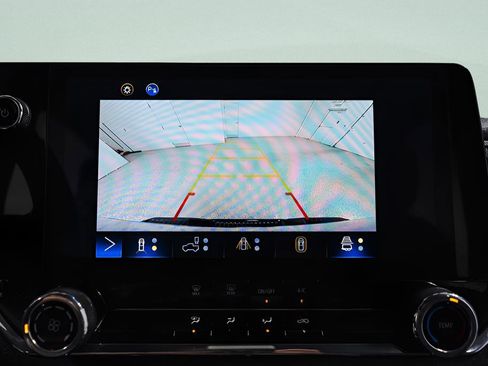 Used 2023 Chevrolet Colorado Trail Boss w/ LPO, Dark Essentials Package AWD/4WD image 15