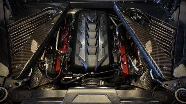 Used 2024 Chevrolet Corvette Stingray Premium Cpe w/ Z51 Performance Package RWD image 31