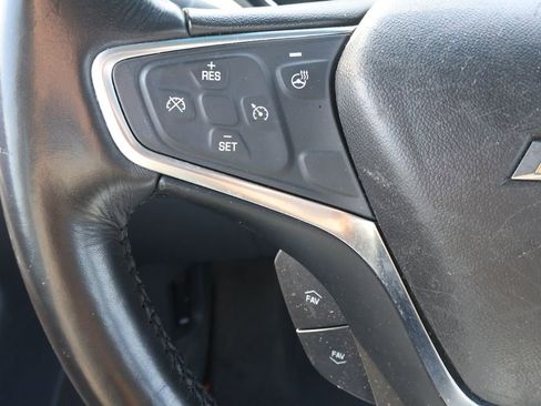 Used 2018 Chevrolet Bolt LT image 17