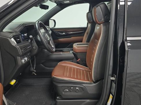 Used 2023 GMC Yukon Denali Ultimate image 7