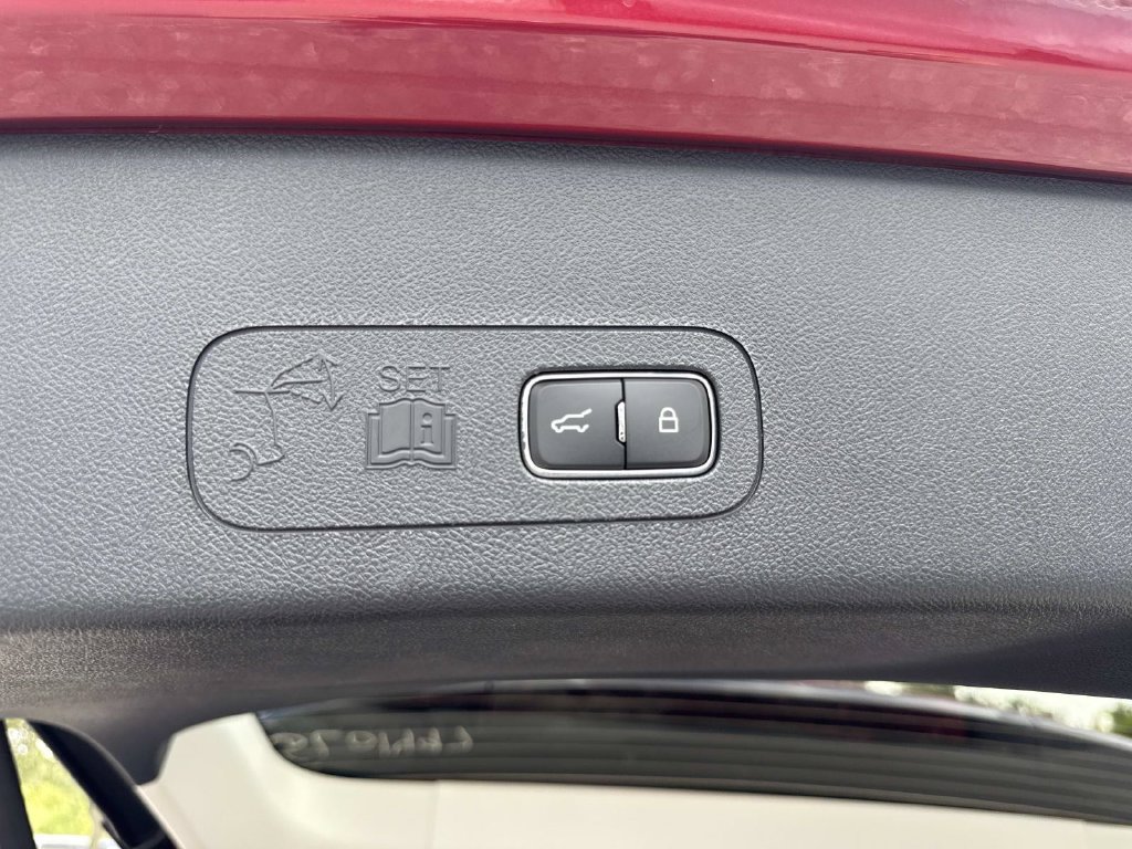 New 2027 Lincoln Aviator 2WD image 12