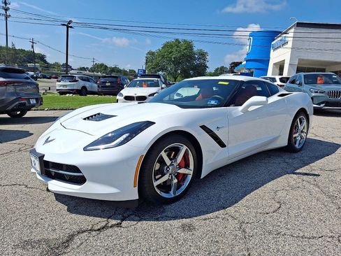 Used 2015 Chevrolet Corvette Stingray Coupe w/ Battery Protection Package RWD image 3