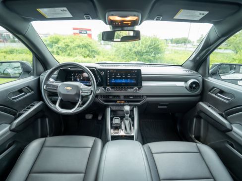 Used 2023 Chevrolet Colorado LT w/ LT Convenience Package III RWD image 13