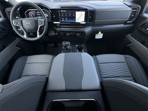 New 2026 Chevrolet Silverado 1500 ZR2 image 10