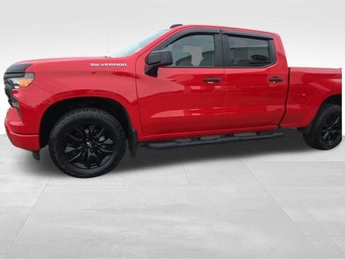 Used 2023 Chevrolet Silverado 1500 Custom image 12