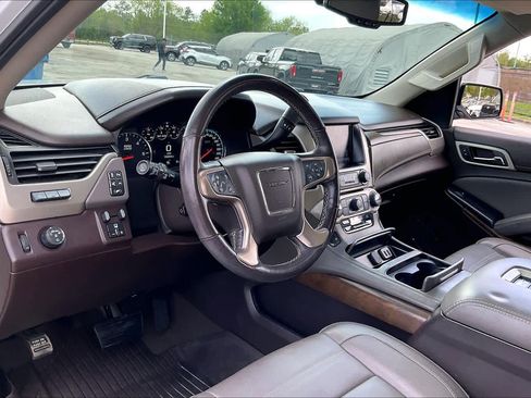 Used 2019 GMC Yukon Denali w/ Denali Ultimate Package image 17