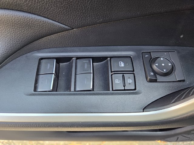 Used 2024 Toyota RAV4 XLE AWD/4WD image 16