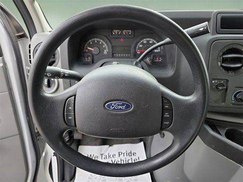 Used 2019 Ford E-350 and Econoline 350 Super Duty image 22