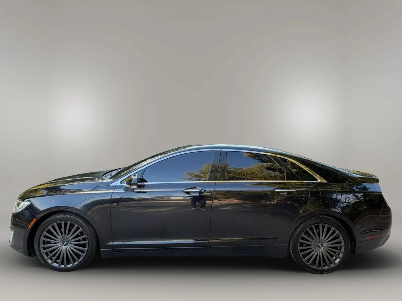 Used 2017 Lincoln MKZ Reserve w/ Climate Package AWD/4WD image 5