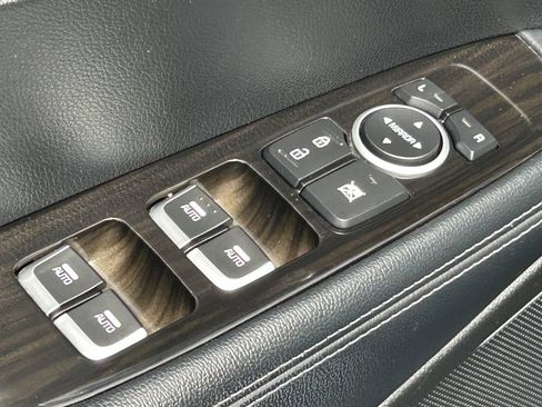 Used 2019 Kia Sorento AWD V6 image 26