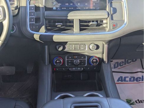 Used 2023 Chevrolet Tahoe Z71 w/ Luxury Package image 19