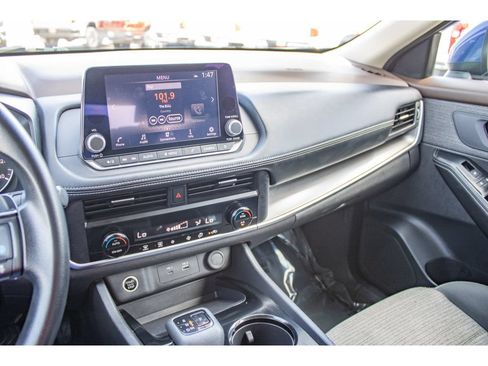 Used 2023 Nissan Rogue SV AWD/4WD image 40