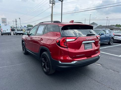 Used 2023 GMC Terrain AT4 AWD/4WD image 3