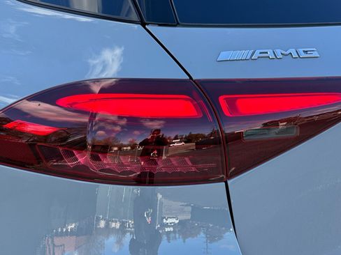 New 2026 Mercedes-Benz GLE 53 AMG 4MATIC image 12