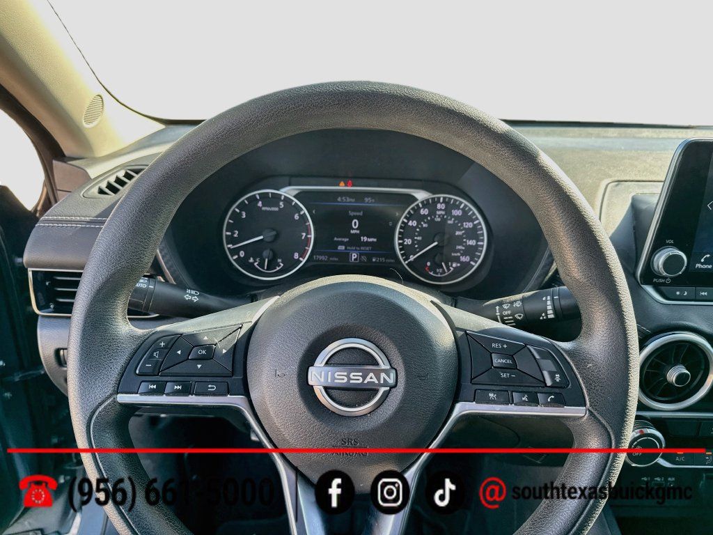Used 2025 Nissan Sentra SV FWD image 14