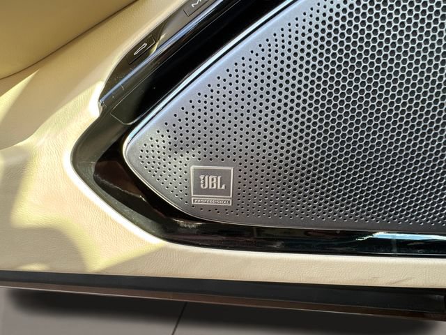 Used 2022 Ferrari Roma RWD image 19
