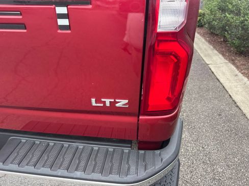 Used 2020 Chevrolet Silverado 2500 LTZ w/ LTZ Plus Package RWD image 14