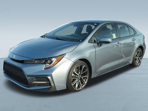 Used 2022 Toyota Corolla SE image 3
