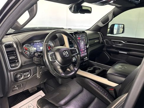 Used 2019 RAM 1500 Laramie AWD/4WD image 16