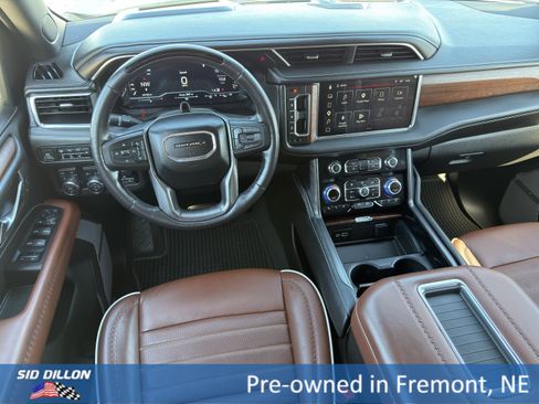 Used 2023 GMC Yukon Denali Ultimate AWD/4WD image 10