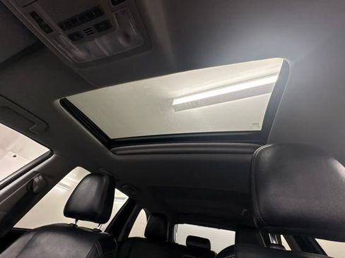 Used 2016 Toyota Highlander XLE FWD image 31