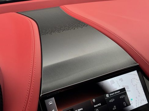 Used 2025 Aston Martin DBX 707 image 25