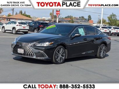 Used 2023 Lexus ES 300h w/ Premium Package
