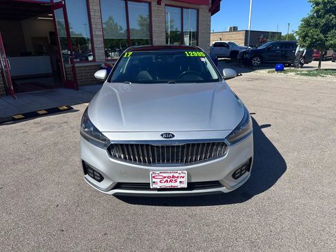 Used 2017 Kia Cadenza Technology FWD image 2