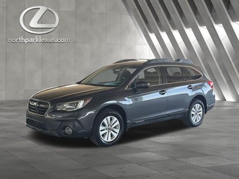 Used 2019 Subaru Outback 2.5i Premium w/ Popular Package #2 AWD/4WD image 3