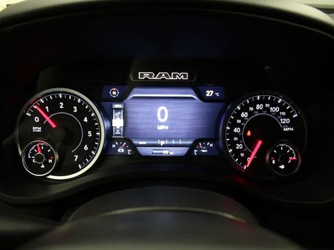 New 2026 RAM 1500 4x4 Crew Cab image 10