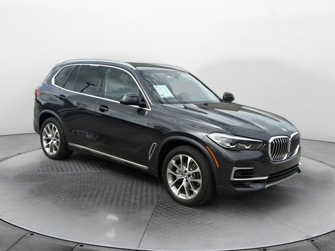 Used 2023 BMW X5 sDrive40i w/ Premium Package RWD image 1