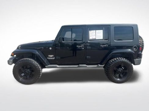 Used 2008 Jeep Wrangler Unlimited Sahara w/ Dual Top Group image 2