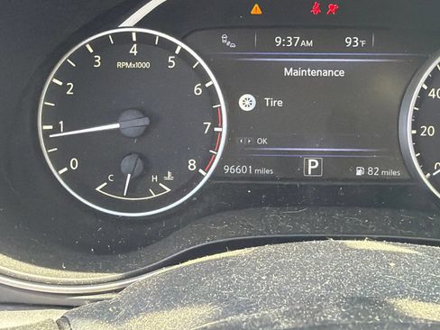 Used 2017 Nissan Maxima SR w/ Midnight Edition FWD image 11