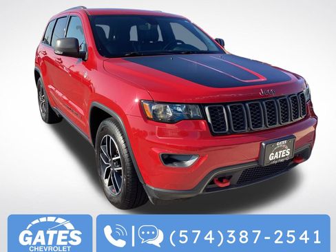 Used 2020 Jeep Grand Cherokee Trailhawk image 1