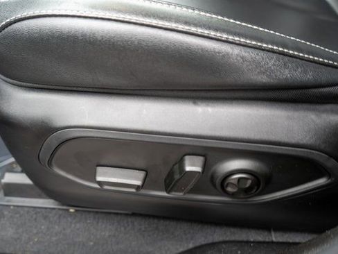 Used 2024 Jeep Grand Cherokee Limited image 22