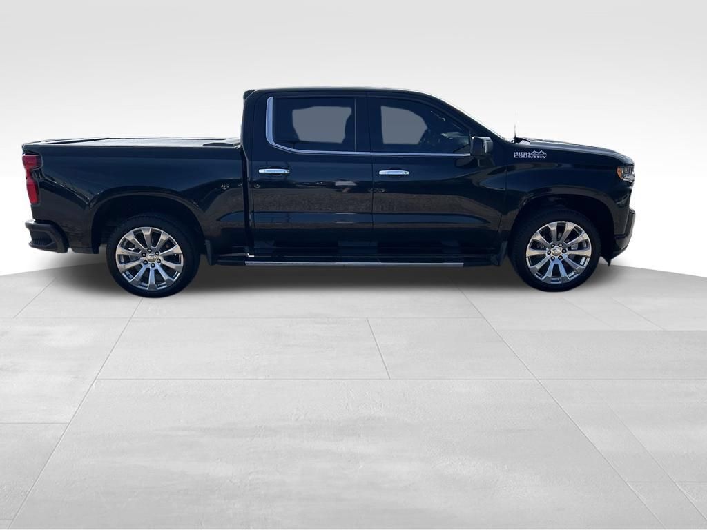 Used 2021 Chevrolet Silverado 1500 High Country w/ Technology Package AWD/4WD image 7