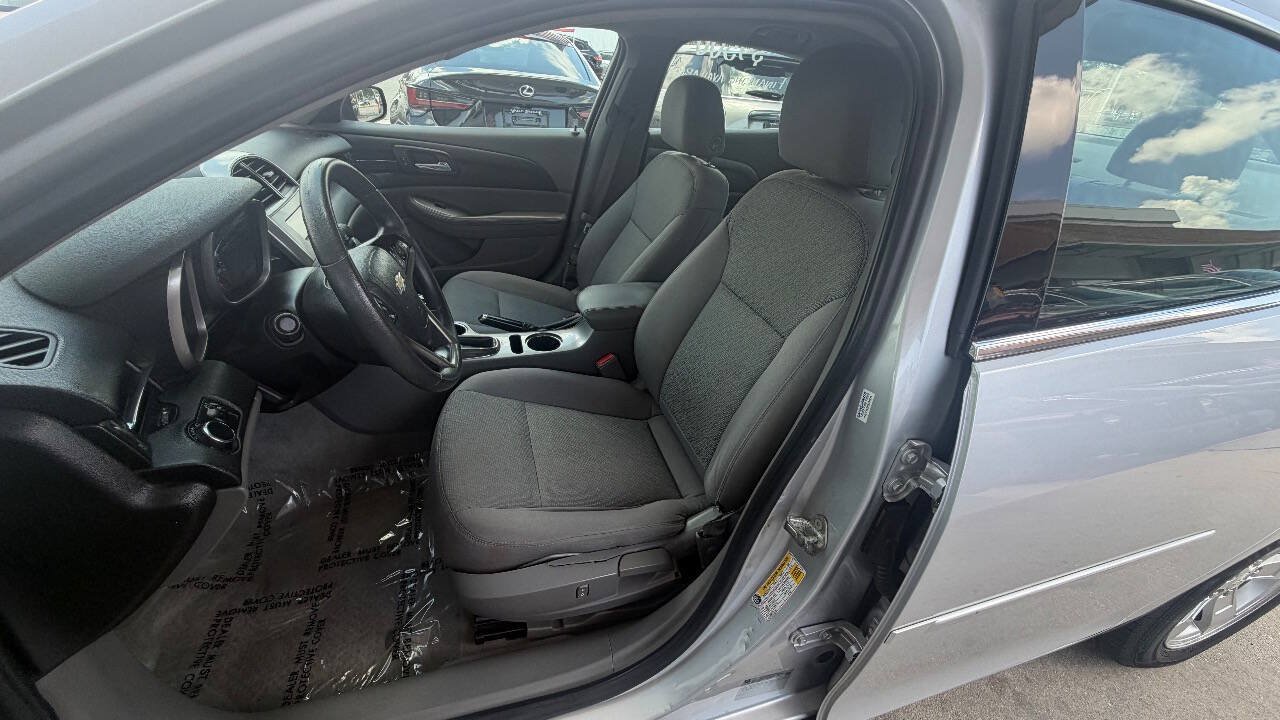 Used 2015 Chevrolet Malibu LS w/ Protection Package FWD image 9