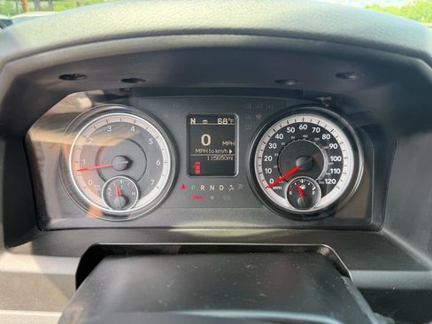 Used 2018 RAM 2500 Tradesman w/ Chrome Appearance Group AWD/4WD image 24