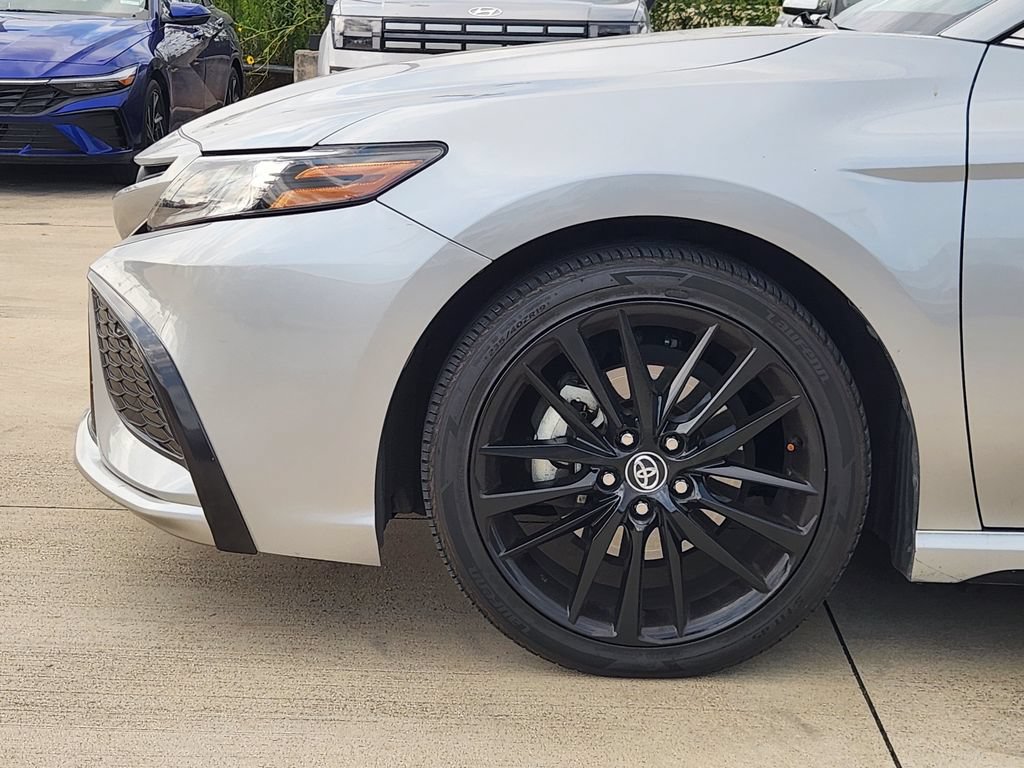 Used 2021 Toyota Camry XSE FWD image 9