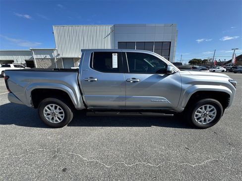 Used 2024 Toyota Tacoma SR5 image 2