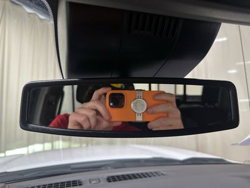 Certified 2025 GMC Sierra 1500 SLT w/ SLT Convenience Package image 34