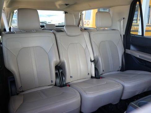 Used 2024 Ford Expedition Max Limited RWD image 29