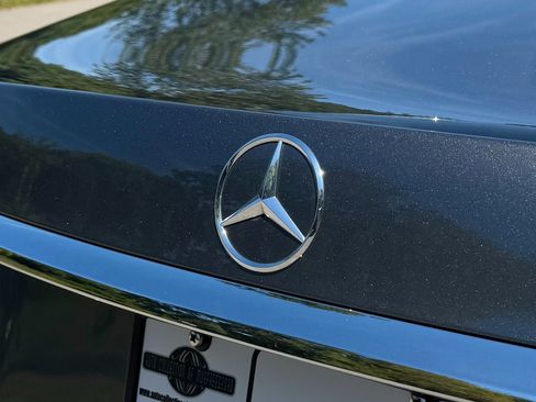 Used 2021 Mercedes-Benz E 350 4MATIC Sedan w/ Premium Package image 85